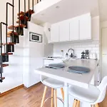 Center Flat 4 Persons *