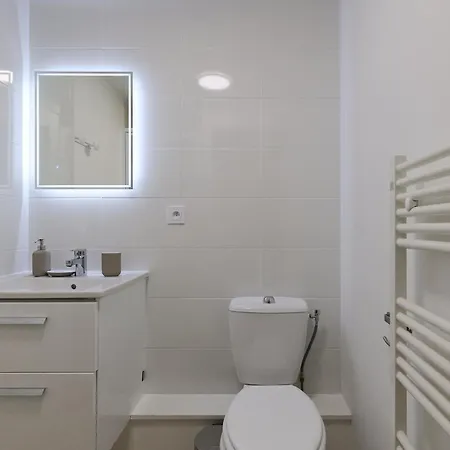 Center Flat 4 Persons アパート