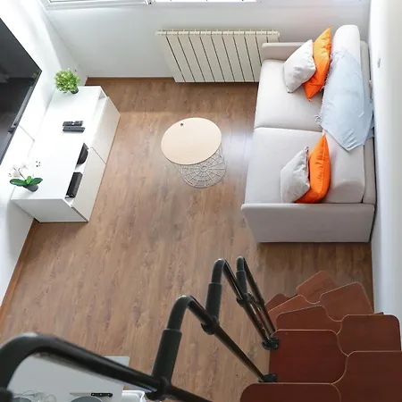 Center Flat 4 Persons Apartment *