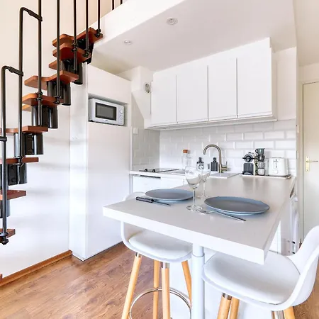 Center Flat 4 Persons *