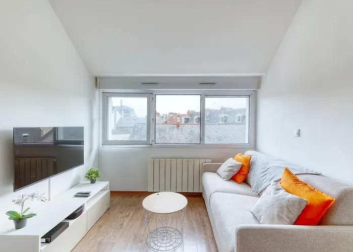 Center Flat 4 Persons